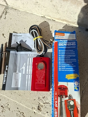 Benning - Tester de tensiune TRITESTpro
