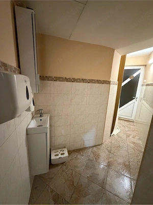 Vand spatiu comercial 70mp vis a vis de Parcul Regina Maria - imagine 5