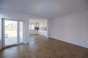 Duplex P+E în Moșnița Nouă, 3 dormitoare, 3 bai, teren 403 mp. Comision 0% - imagine 6