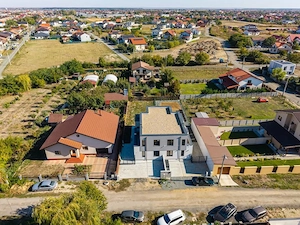 Duplex P+E în Moșnița Nouă, 3 dormitoare, 3 bai, teren 403 mp. Comision 0%