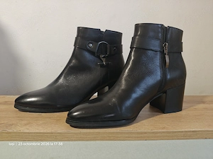 Botine dama din piele naturala netedă  POE  (Super Oferta).