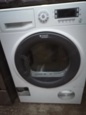 Uscător Ariston 8 kg 