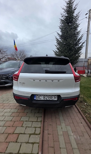 Volvo XC 40 R Design - imagine 5