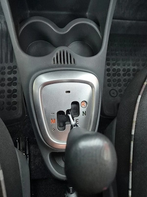 Vând Citroen C1,an 2011,prima înmatriculare 10.2012,euro 5,cutie automata - imagine 4