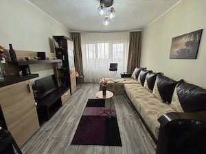Inchiriez apartament 2 camere,renovat.
