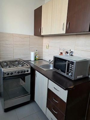 Proprietar închiriez garsoniera confort I decomandata  - imagine 4