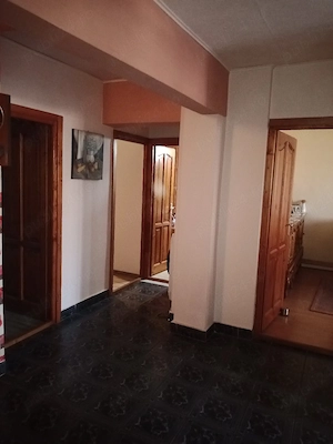 Apartament 4 camere ,Tudor zona Corina et 3  4 