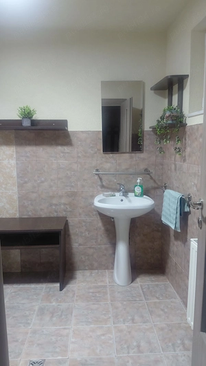Inchiriez apartament cu o camera la casa-cheltuieli incluse in pret - imagine 8