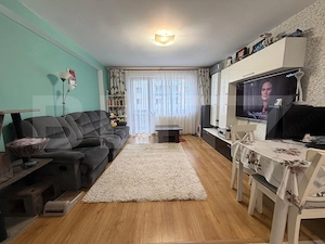 Apartament cu 3 camere, 64 mp, zona Tractorul  - imagine 3