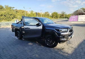 Toyota Hilux Invincible 2.8   2022 - imagine 2