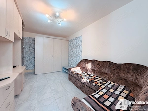 Închiriez garsonieră confort 1 etaj 1 Zona Mialaca - 200 euro
