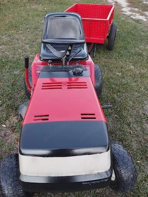 Tractoras gazon marca Muray 12Cp cu remorca tabla 500 Kg stare impecabila functionare foarte buna .  - imagine 5