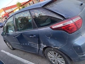 Vând  citroen c4 picasso EUR 5 diesel  - imagine 4