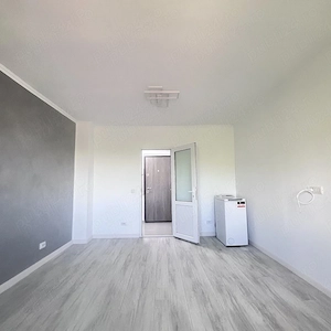 Garsoniera de vanzare zona CET, etaj 3, RENOVATA - imagine 2