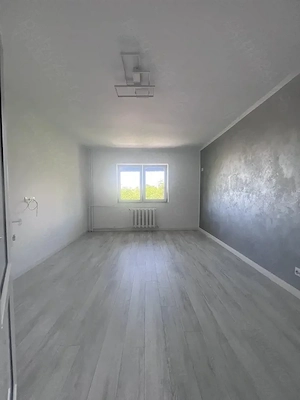 Garsoniera de vanzare zona CET, etaj 3, RENOVATA