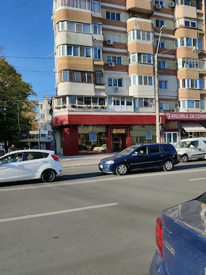 Spațiu comercial