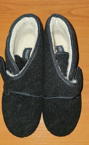 Ghete de casa ortopedice imblanite, marime 44