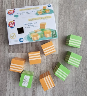 Set complet 8 cuburi sonore din lemn Montessori   One Two Fun Baby