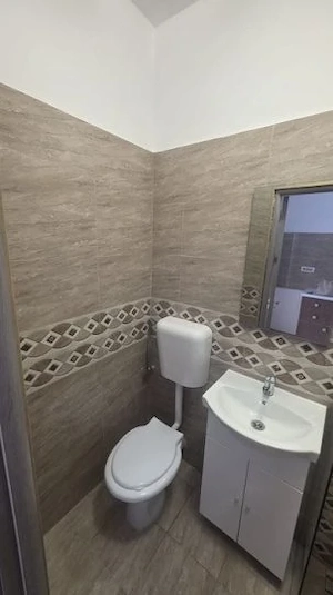 Garsoniera de vanzare zona Cet, Renovata, etaj 1 - imagine 4