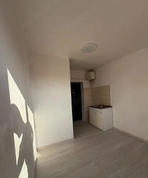 Garsoniera de vanzare zona CET