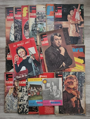 Lot de 40 de reviste Flacăra vintage   37 reviste + 3 reviste de integrame