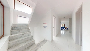 Casă / Vilă cu 15 camere de vânzare în zona Brebina - imagine 13