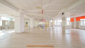 Spațiu de birouri de 620 mp de închiriat în zona Tractorul - imagine 11