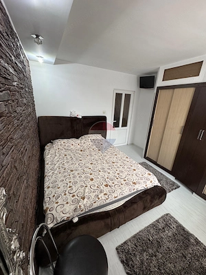 Apartament cu 3 camere de vânzare - imagine 5