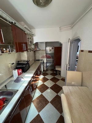 Apartament cu 3 camere de vânzare - imagine 14