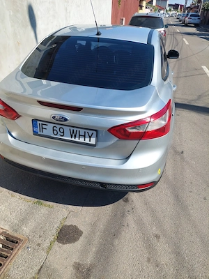 Vând Ford Focus 1.6 benzina 2013 - imagine 5