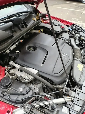 Vând Mercedes Gla 180 automat 