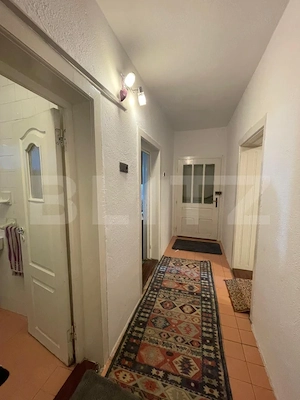 Se vinde casă in orașul HAȚEG – cu etaj, mansardă, piscină și garaj.  - imagine 7