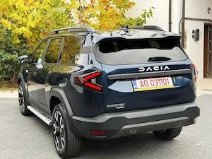  Dacia Bigster NOU 1.8 HYBRID 155 CP - imagine 7