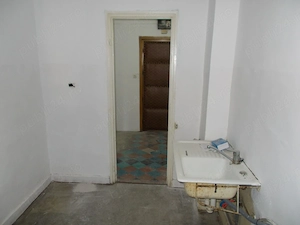 Apartament 2 camere decomandat, de renovat, Timisoara, Sagului, et.2 10 - imagine 6