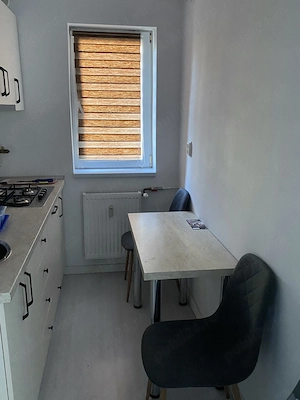 Închiriez apartament  - imagine 5