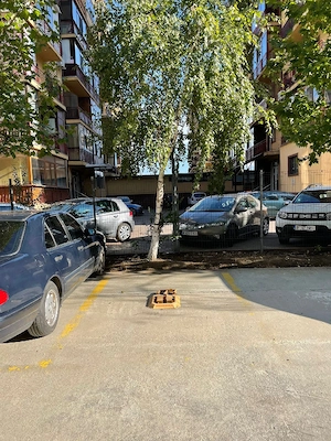 Inchiriez loc parcare Militari Residence