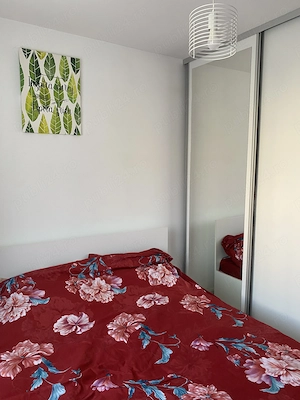 Închiriez apartament  - imagine 8