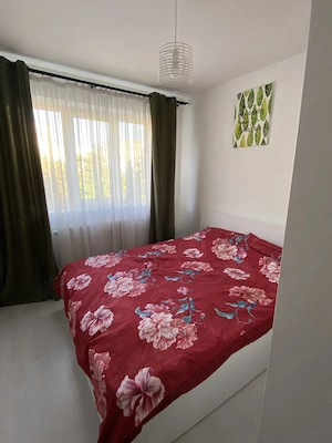 Închiriez apartament  - imagine 7