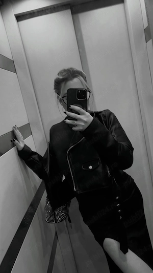 Bunaa!! Sunt nouă în oraș, sună-mă să te împaci! Hello! I m new în your town, call me, baby.