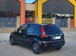 ford fiesta 1,6 benzina an 2007 euro 4 unic propietar in tara toate taxele la zi fiscal pe loc - imagine 8