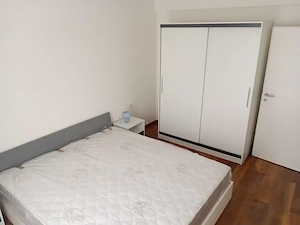 Închiriez apartament ( penthouse) - imagine 4