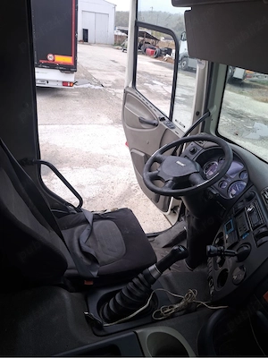 Vand Daf CF 75.310 frigorific - imagine 4