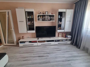    Apartament cu 3 camere decomandate