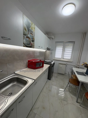 2 Camere Lux Metrou 1 Decembrie 1918 - imagine 12