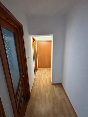 Vând apartament cu 3 camere, etaj 2, zona Kaufland - imagine 6
