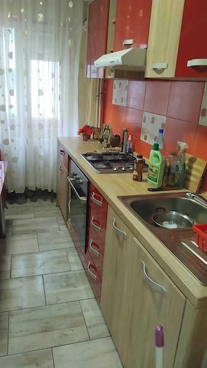 inchiriez Apartament cu 2 camere - imagine 2
