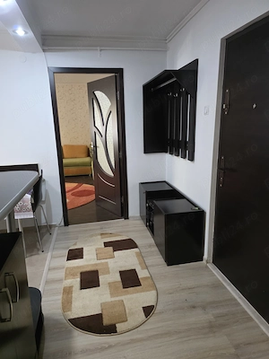 Proprietar, inchiriez apartament 2 camere decomandat, Tineretului - imagine 4