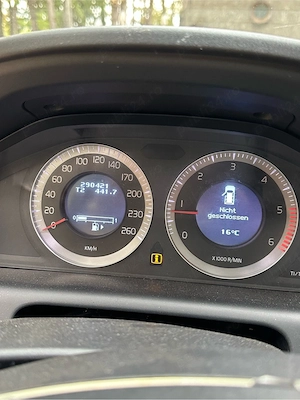 Volvo xc60 - imagine 2