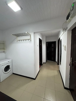 2 camere decomandat | Rotonda | Parcare | Proprietar | 450  - imagine 2