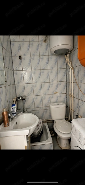 Vand camera camin cu baie proprie zona Brosteni Contactoare - imagine 5